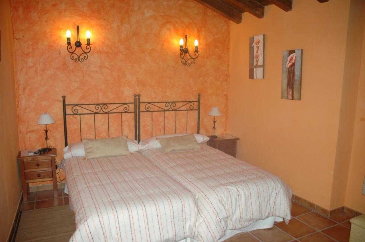 Casa Rural El Pedroso Villar del Pedroso Exterior photo